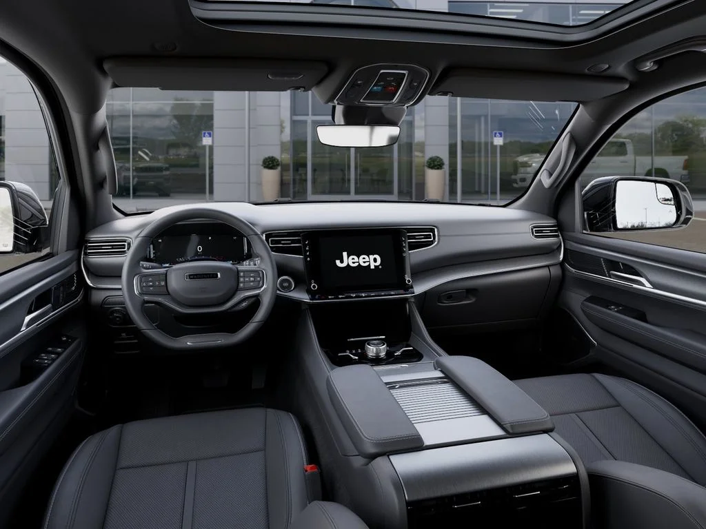 New 2025 Diamond Black Crystal Pearl-Coat Exterior Paint Jeep Series III image 15