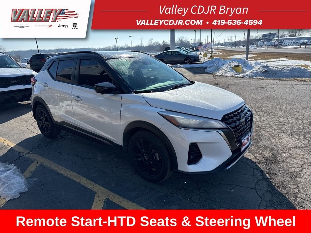 2022 Nissan Kicks SR