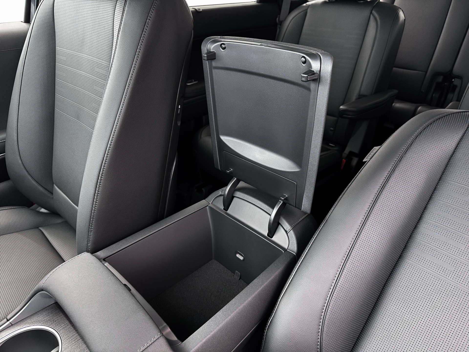 New 2026 Black Hyundai Limited AWD image 19