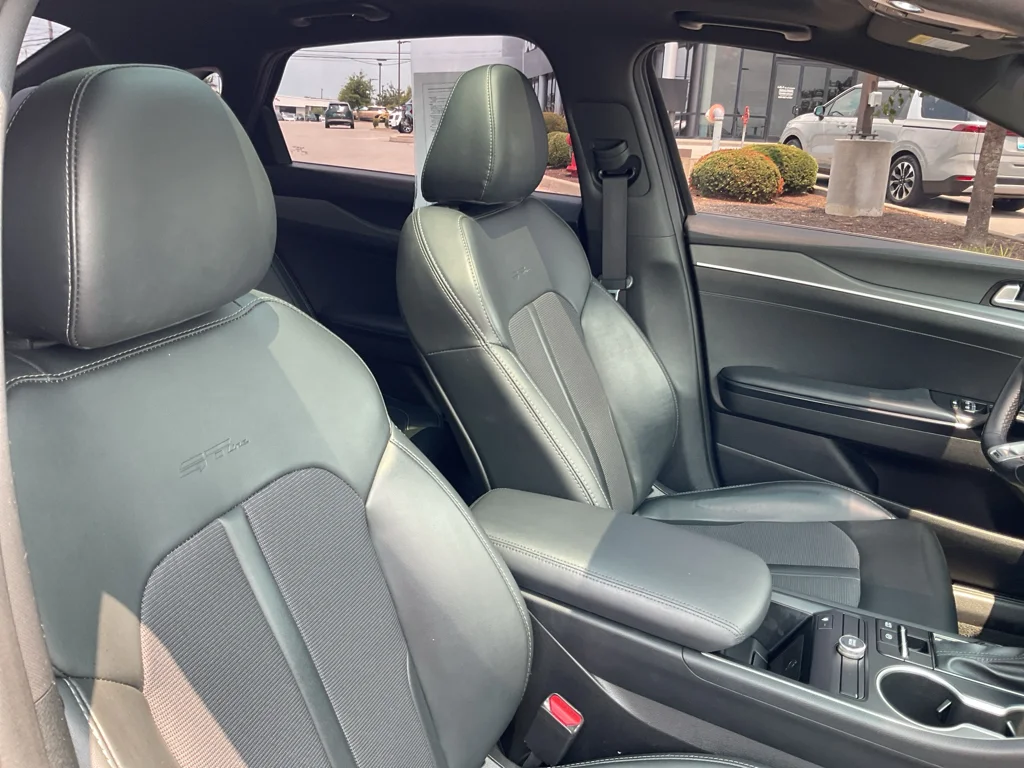 Certified Used 2023 Ebony Black Kia GT-Line image 13
