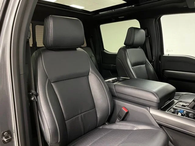 Used 2025 Gray Ford Lariat image 59