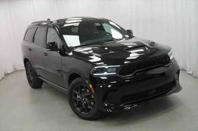 New 2026 Diamond Black Clear-Coat Exterior Paint Dodge GT PLUS image 8