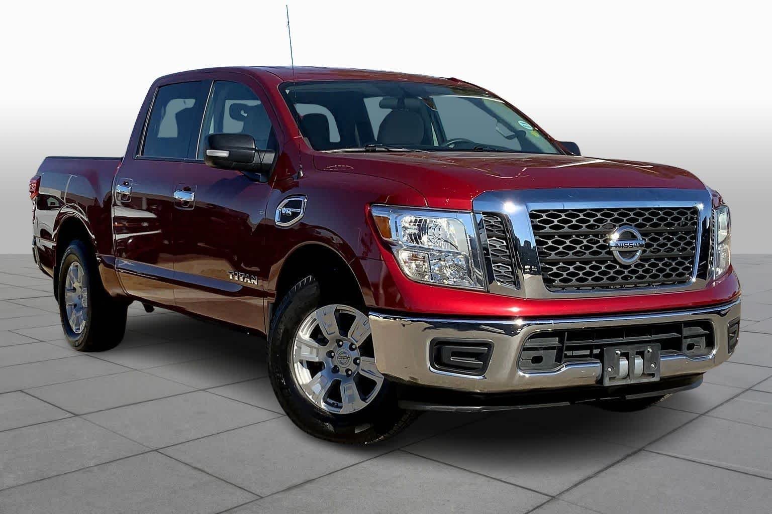Pre-Owned 2017 Nissan Titan SV