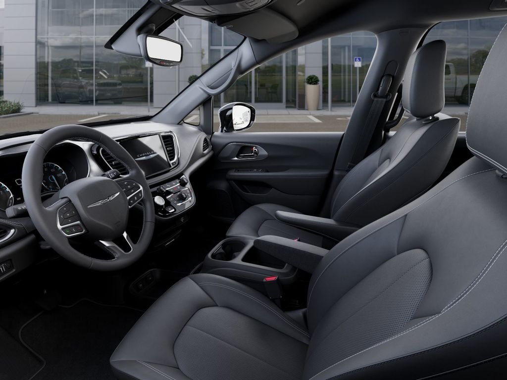 New 2026 Diamond Black Crystal Pearl-Coat Exterior Paint Chrysler Select image 23