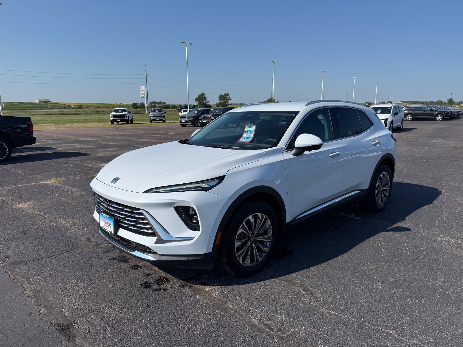 New 2026 Iridescent White Tricoat Buick Preferred image 4