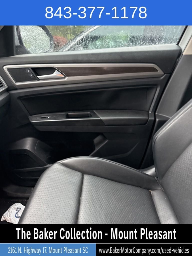 Used 2019 Reflex Silver Metallic Volkswagen 3.6L V6 SE image 6