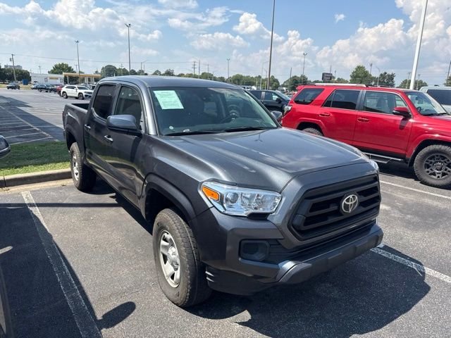 Used 2023  Toyota  image 6