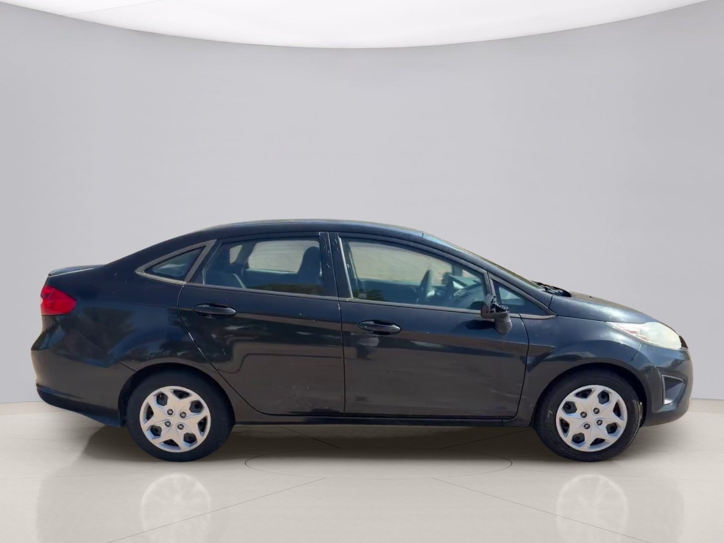 Used 2012 Black Ford SE image 6