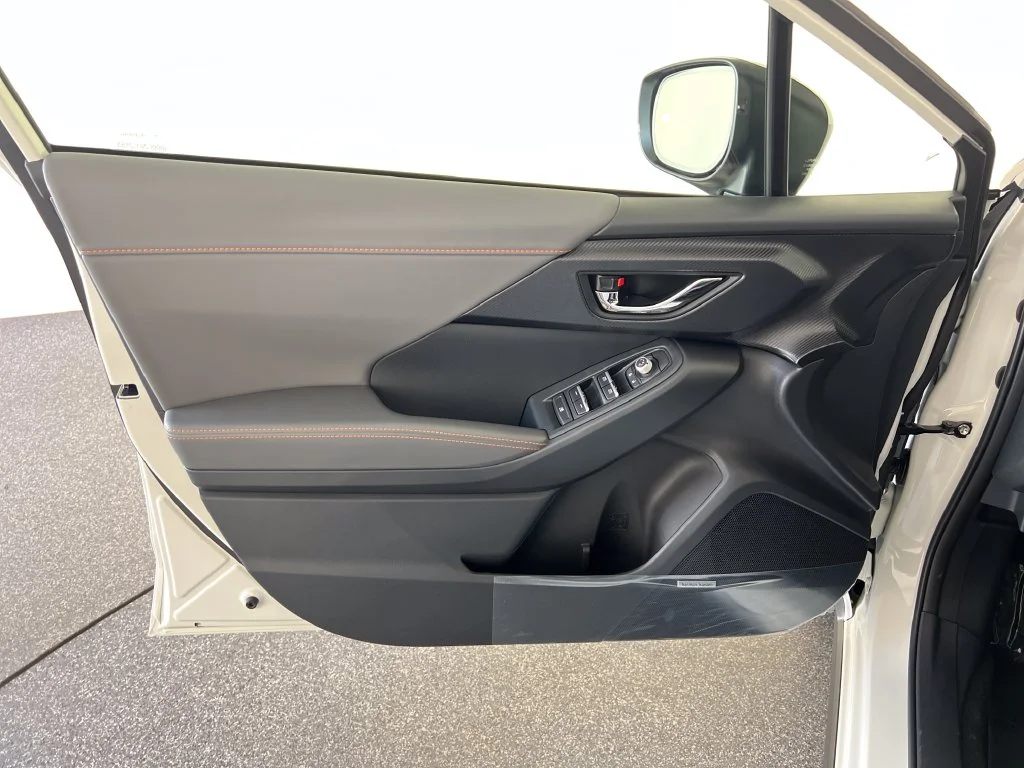 New 2026 CRYSTAL WHITE PEARL Subaru Limited Hybrid image 12
