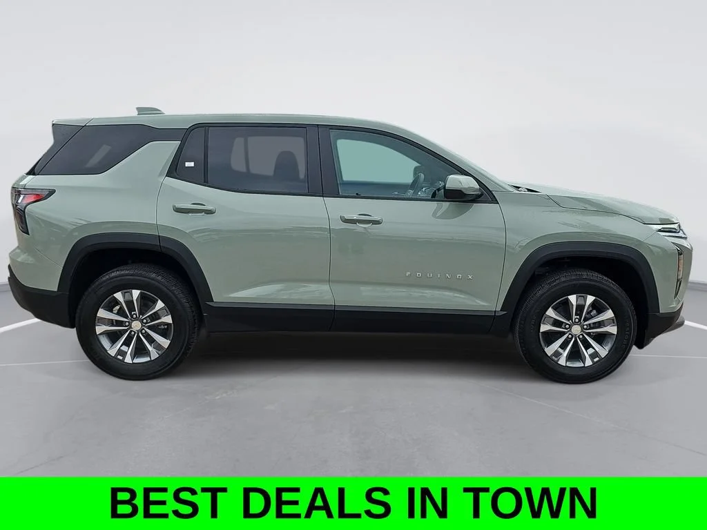 2026 Chevrolet Equinox LT - Photo 2