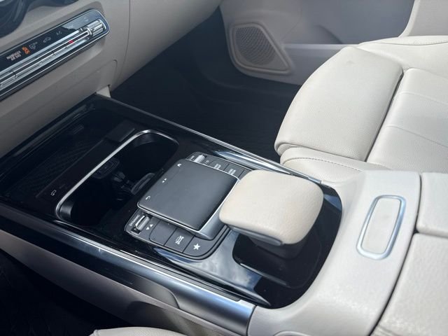 Used 2021  Mercedes-Benz GLB 250 image 17