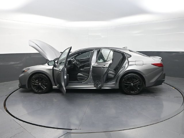Used 2025  Toyota SE image 42