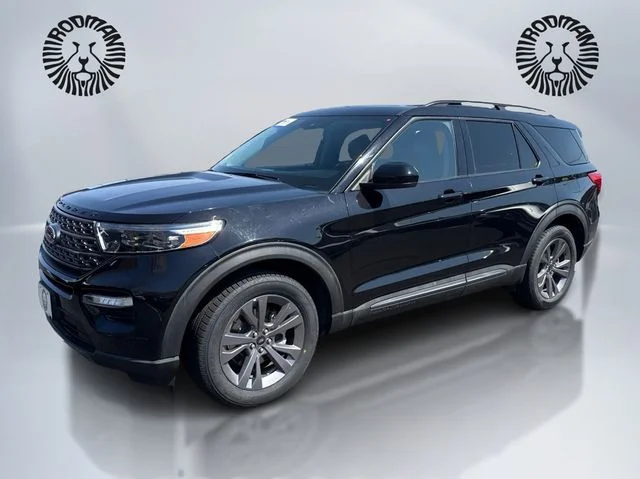 2022 Ford Explorer XLT 4WD's photo