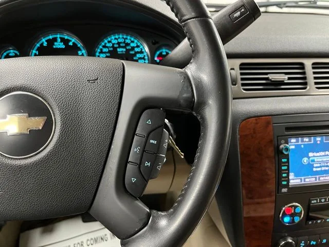 Used 2008 Red Chevrolet LTZ image 30