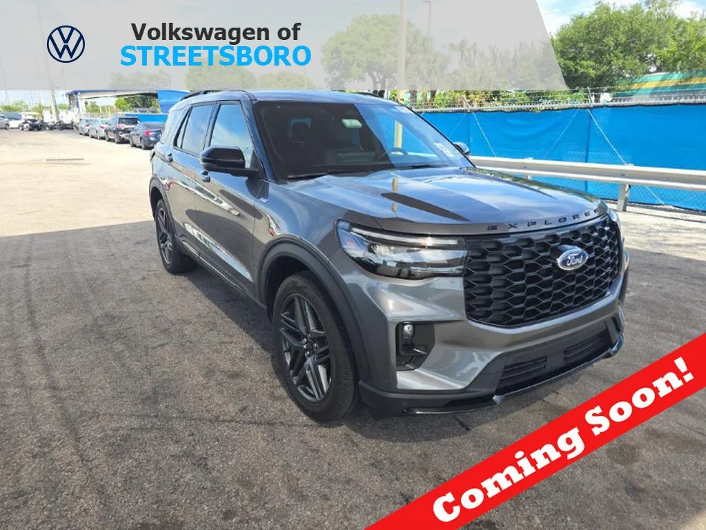 2025 Ford Explorer ST-LINE 4WD (PL535)'s photo