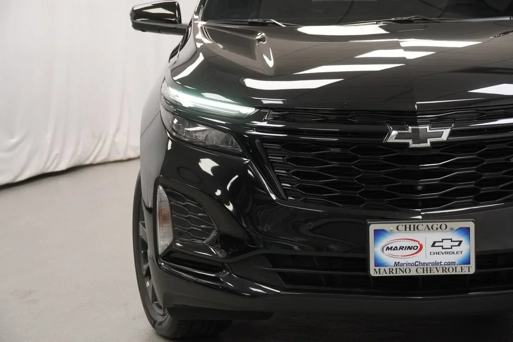 Used 2024 Mosaic Black Metallic Chevrolet RS image 34