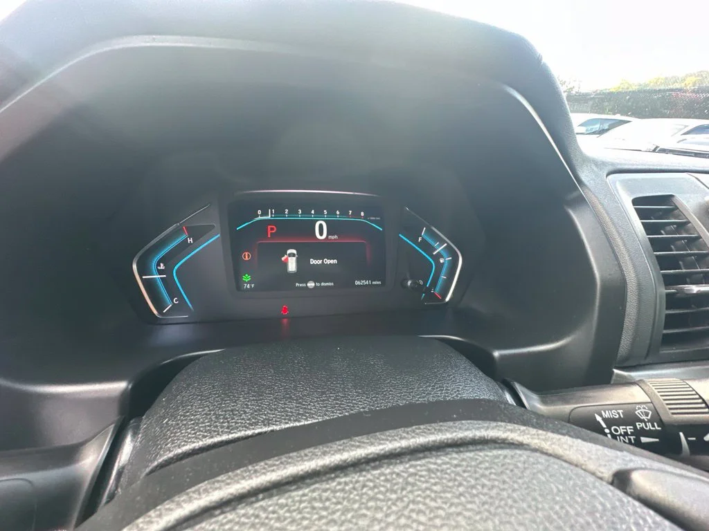 Used 2018  Honda EX-L image 13