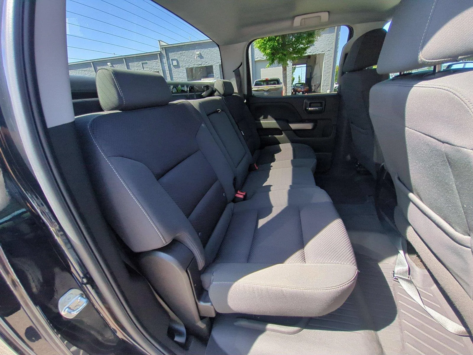 Used 2018 Black Chevrolet LT image 33