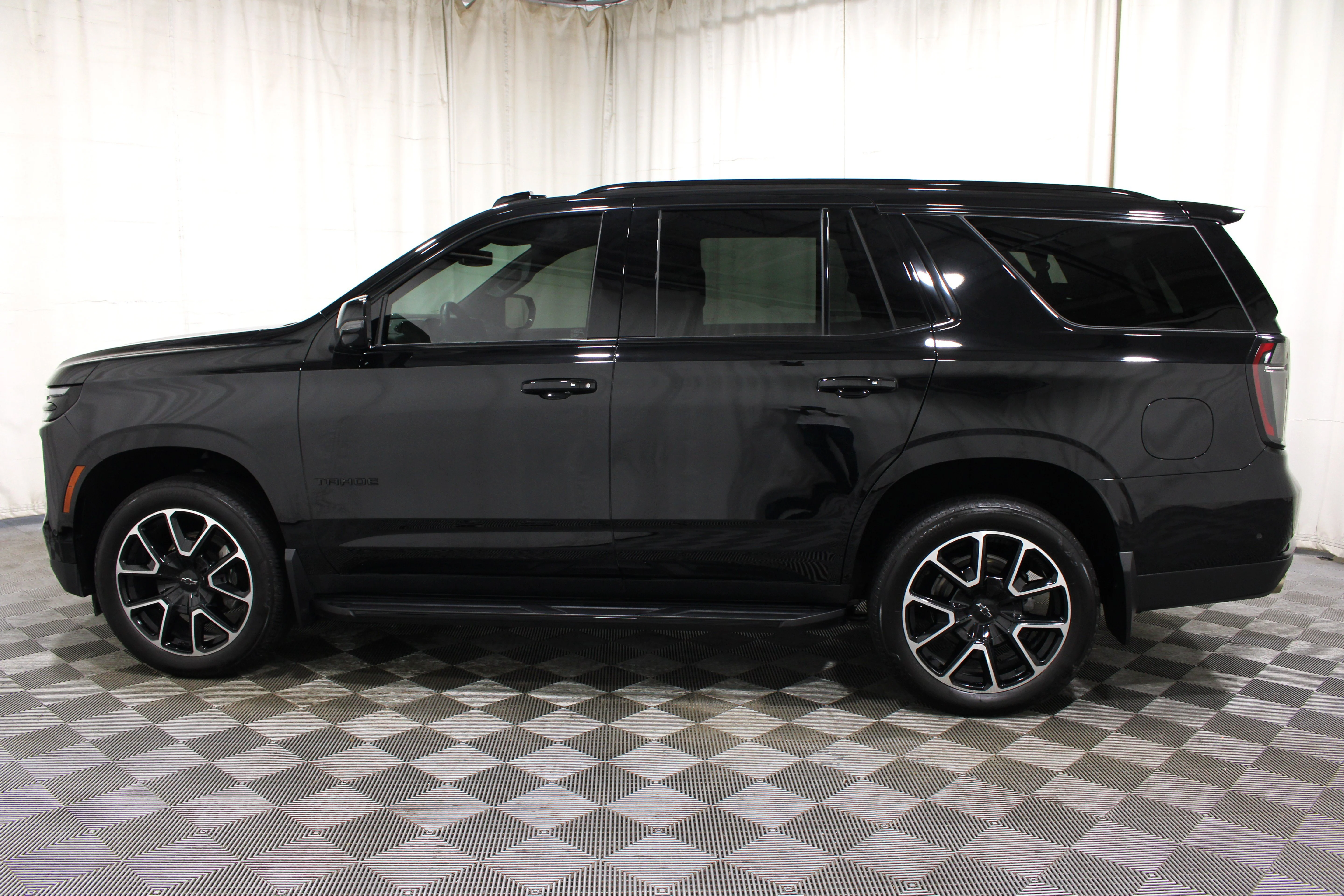 2025 Chevrolet Tahoe RST - Photo 35