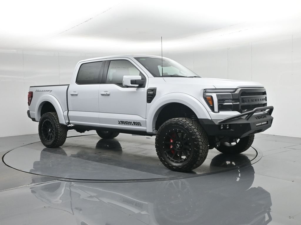 New 2025 Space White Metallic Ford Lariat image 28