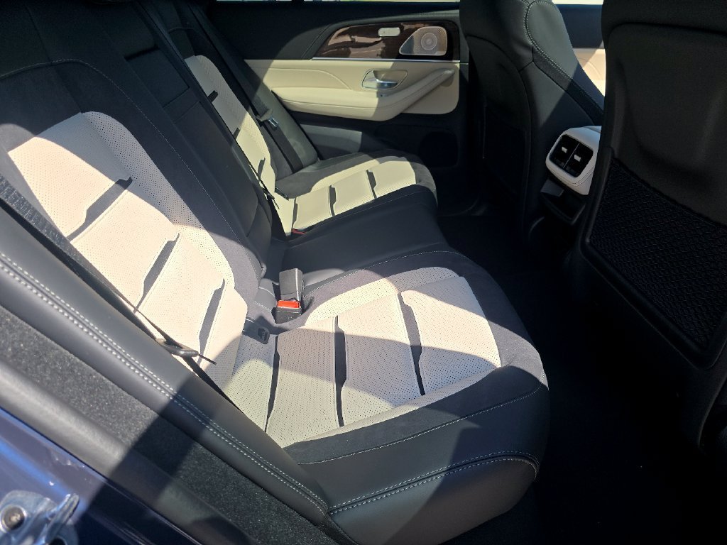 New 2026 Twilight Blue Metallic Mercedes-Benz GLE 53 AMG® image 60