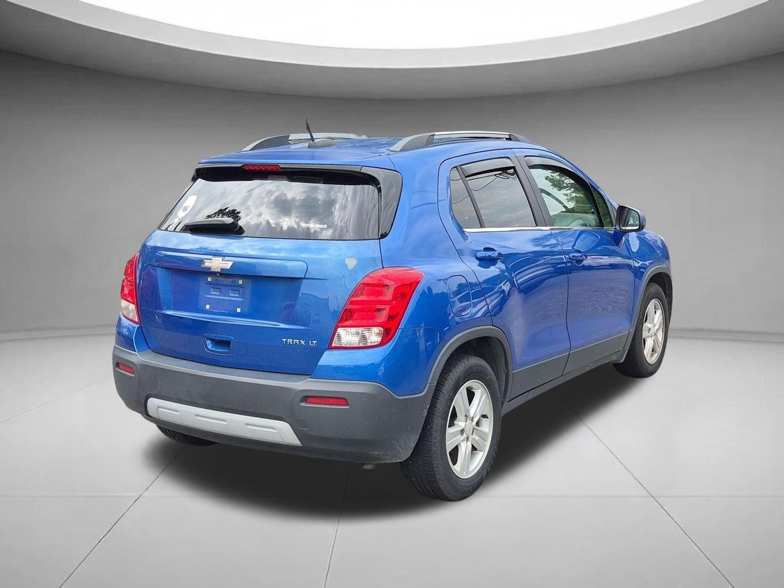 Used 2015 Brilliant Blue Metallic Chevrolet LT image 5