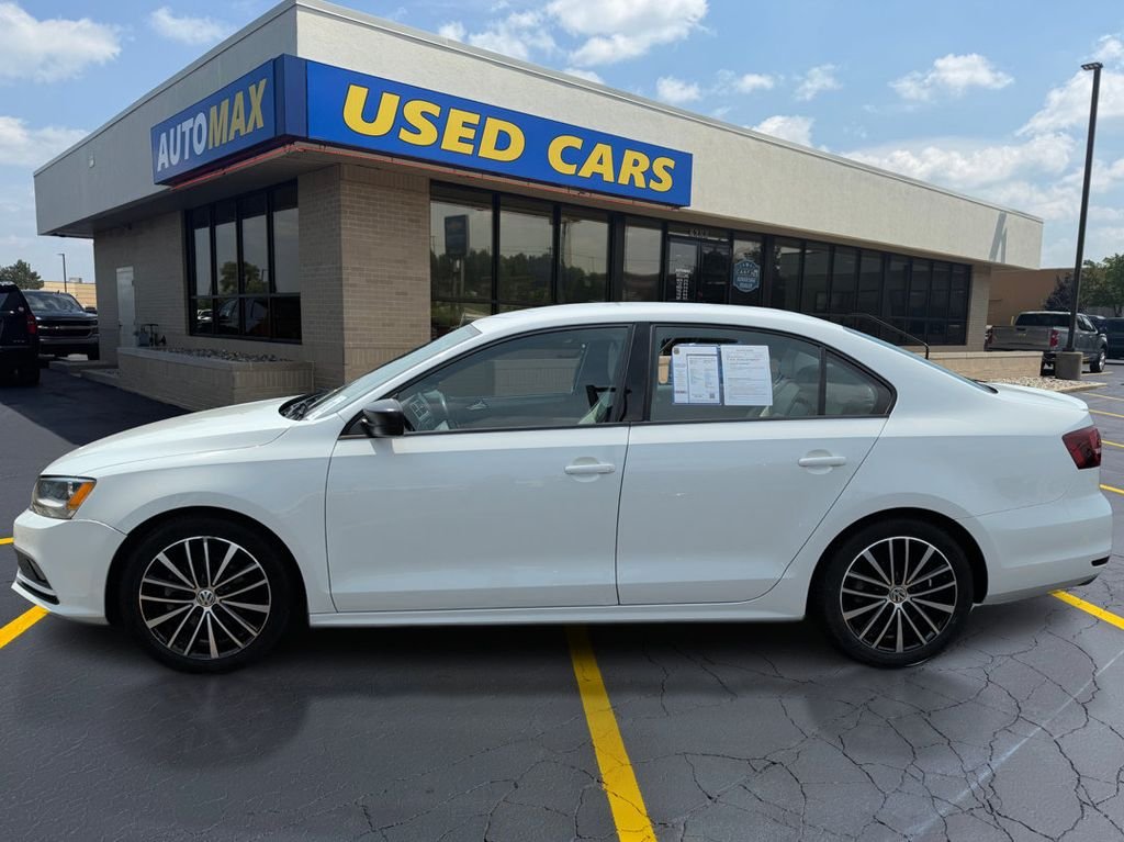Used 2016 Pure White Volkswagen 1.8T Sport image 8