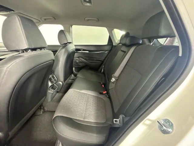 New 2026 White Kia S image 13