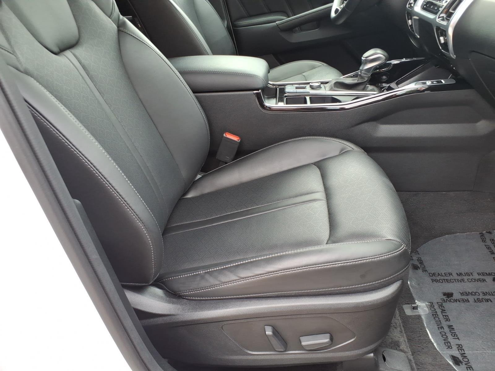Used 2023 Glacial White Pearl Kia SX image 23