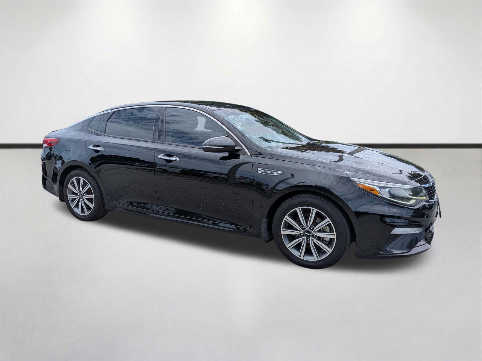 2019 Kia Optima EX AT's photo
