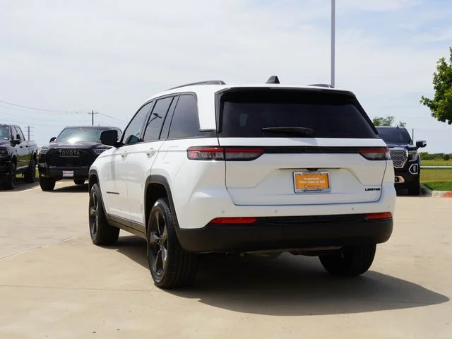 Certified Used 2024 White Jeep Limited image 6