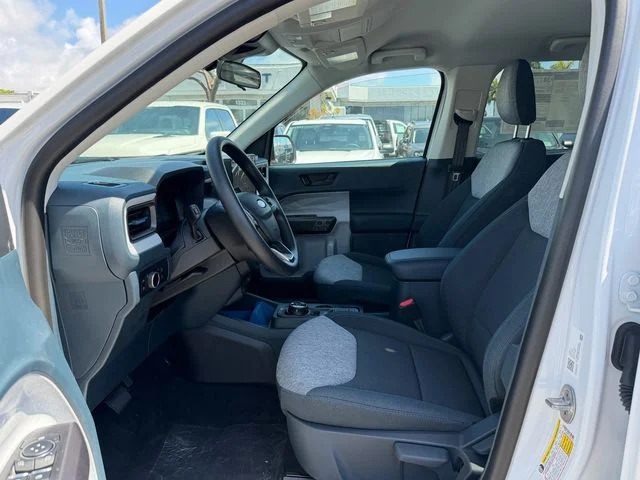 New 2026 Oxford White Ford XLT image 5