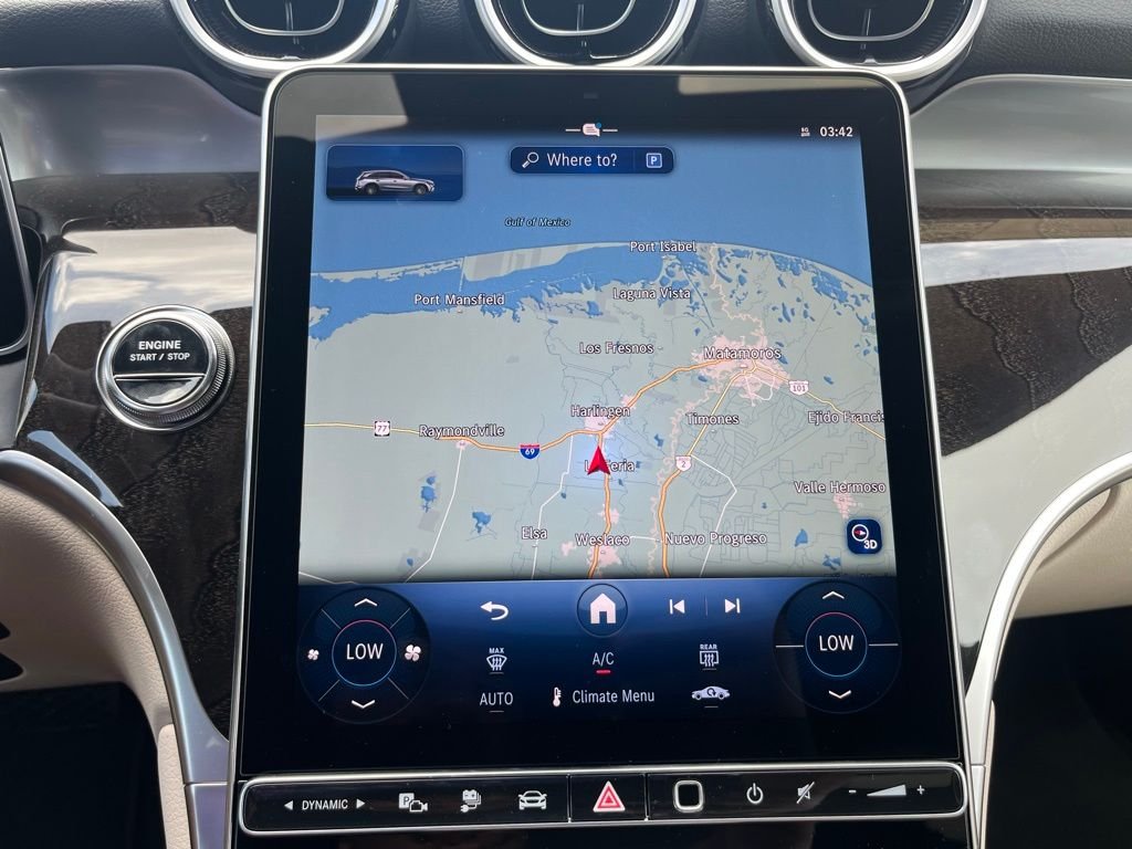 2025 Mercedes-Benz GLC Base - Photo 14