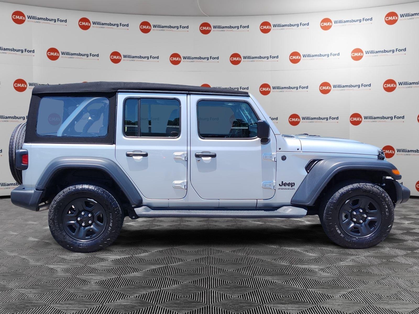 Used 2024 Silver Zynith Clearcoat Jeep Sport S image 6