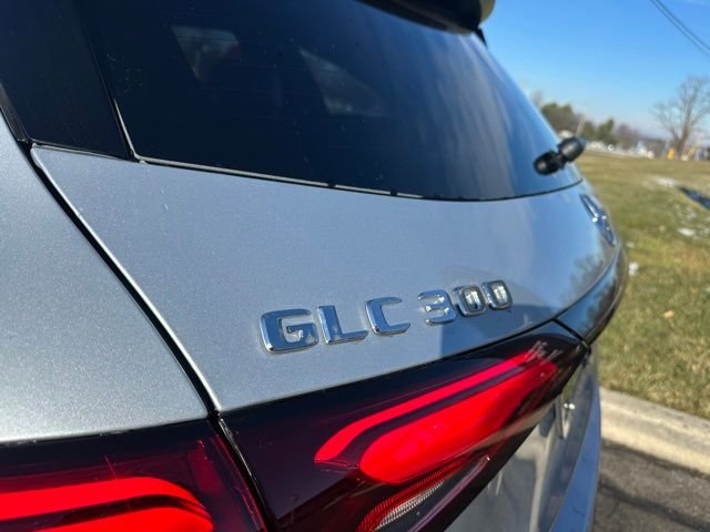 Used 2026 Silver Mercedes-Benz GLC 300 image 11