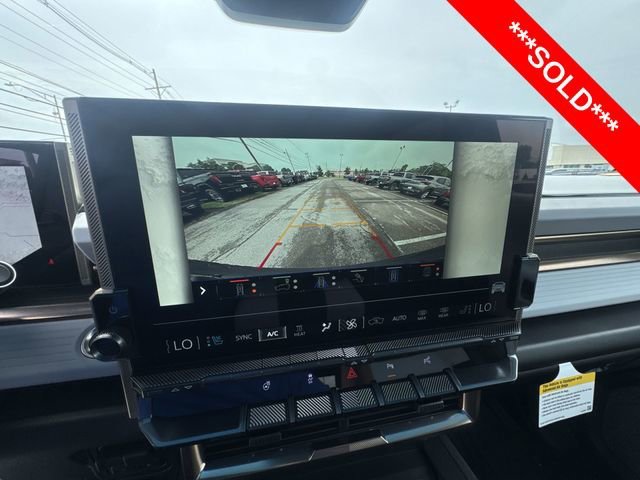 2025 GMC HUMMER EV 2X - Photo 17