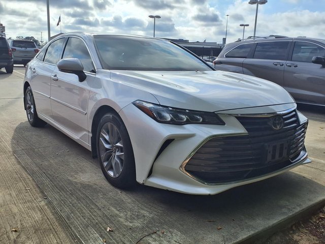 2019 Toyota Avalon XLE