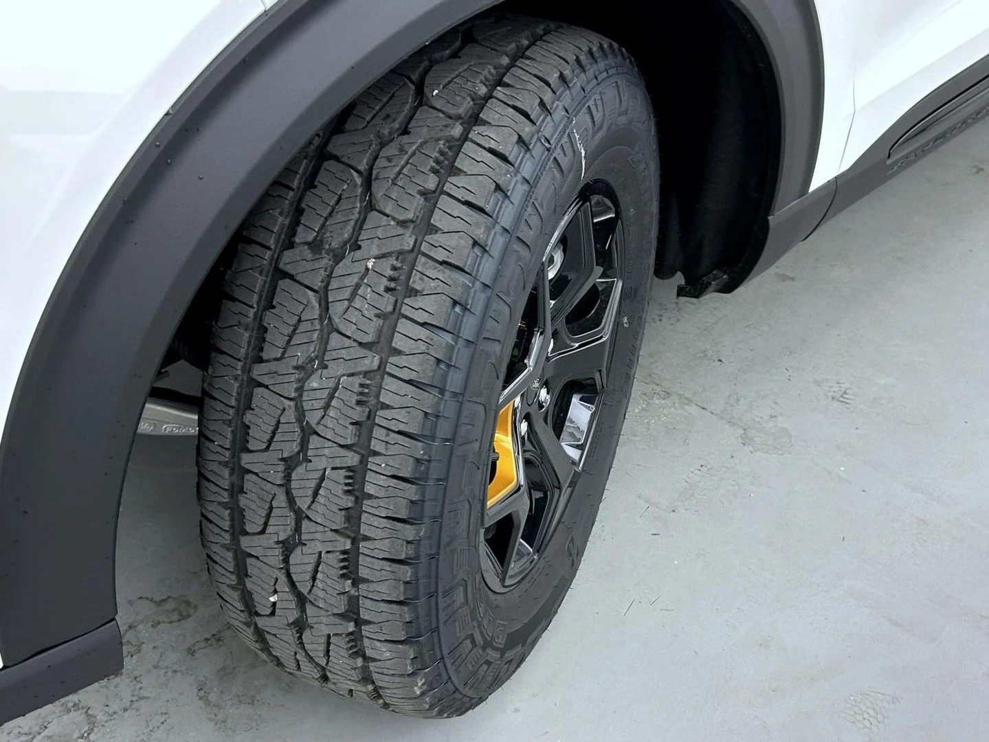New 2026 White Ford Tremor image 26