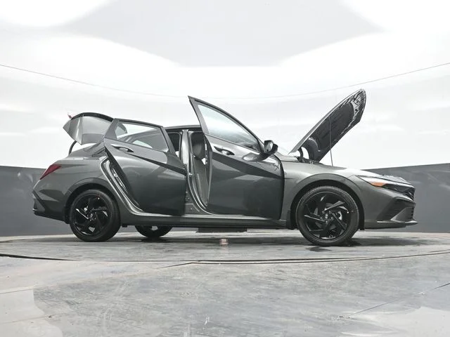 New 2026 Gray Hyundai SEL Sport image 31