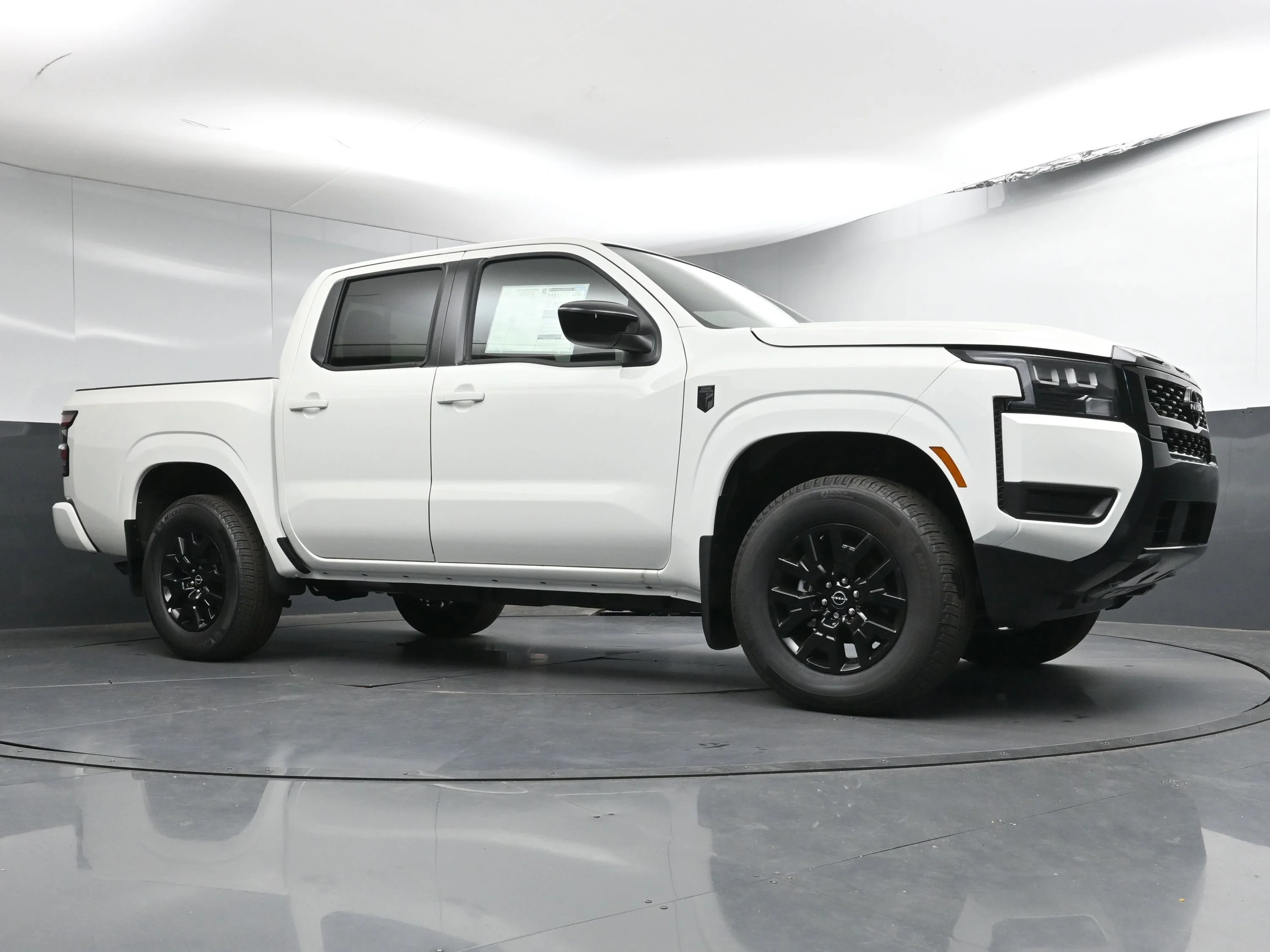 New 2026 Glacier White Nissan Crew Cab SV image 23