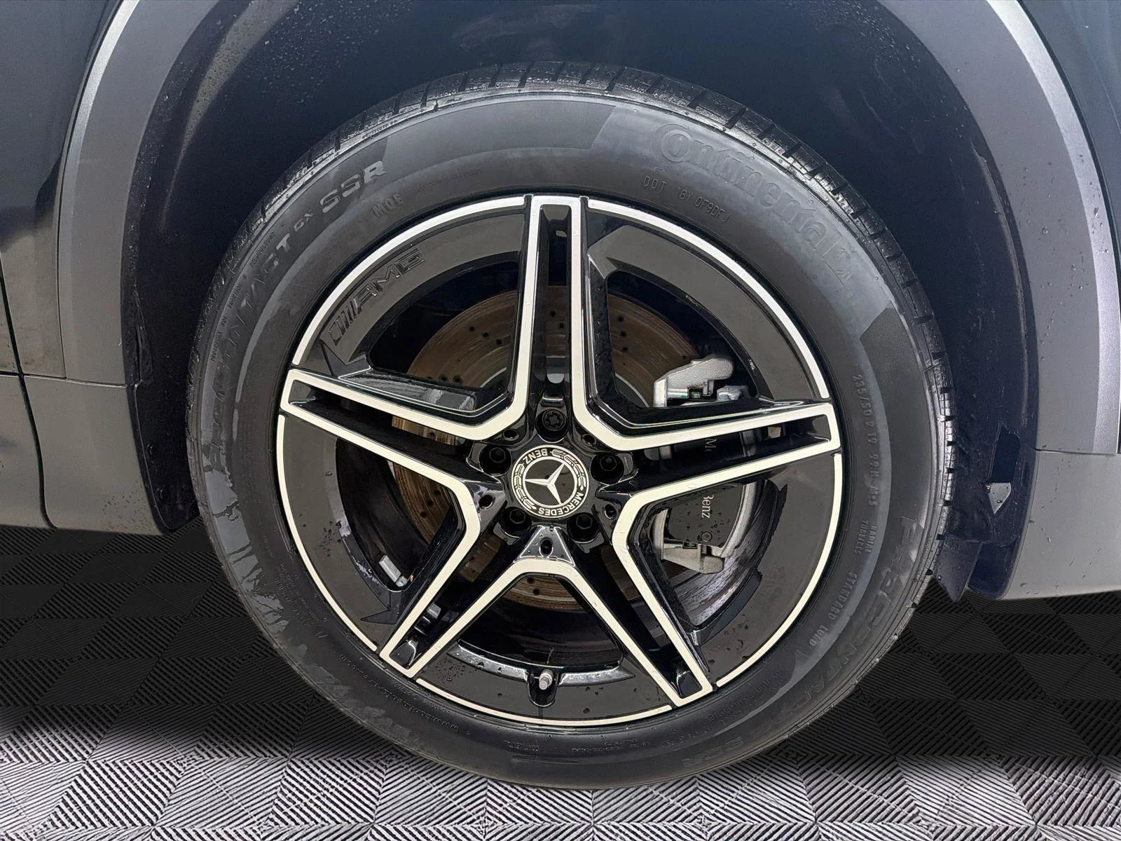 Used 2026 Black Mercedes-Benz GLB 250 image 2