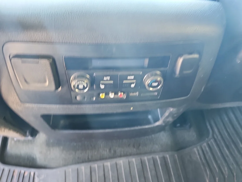 Used 2015 Summit White Chevrolet LTZ image 14