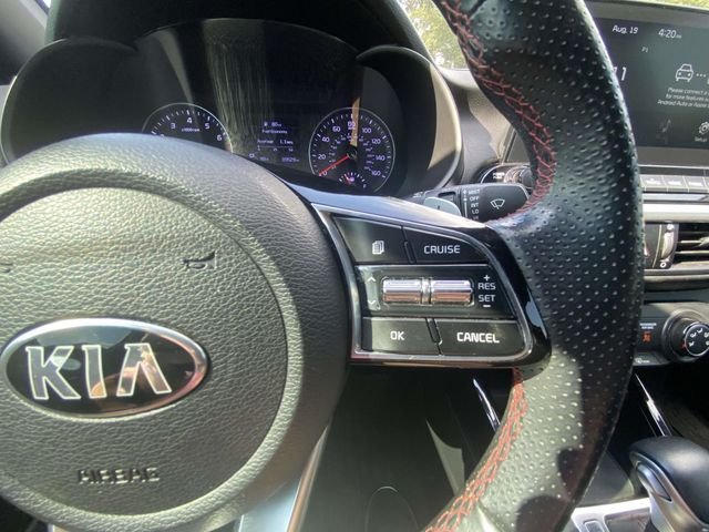 Used 2021 White Kia GT image 19