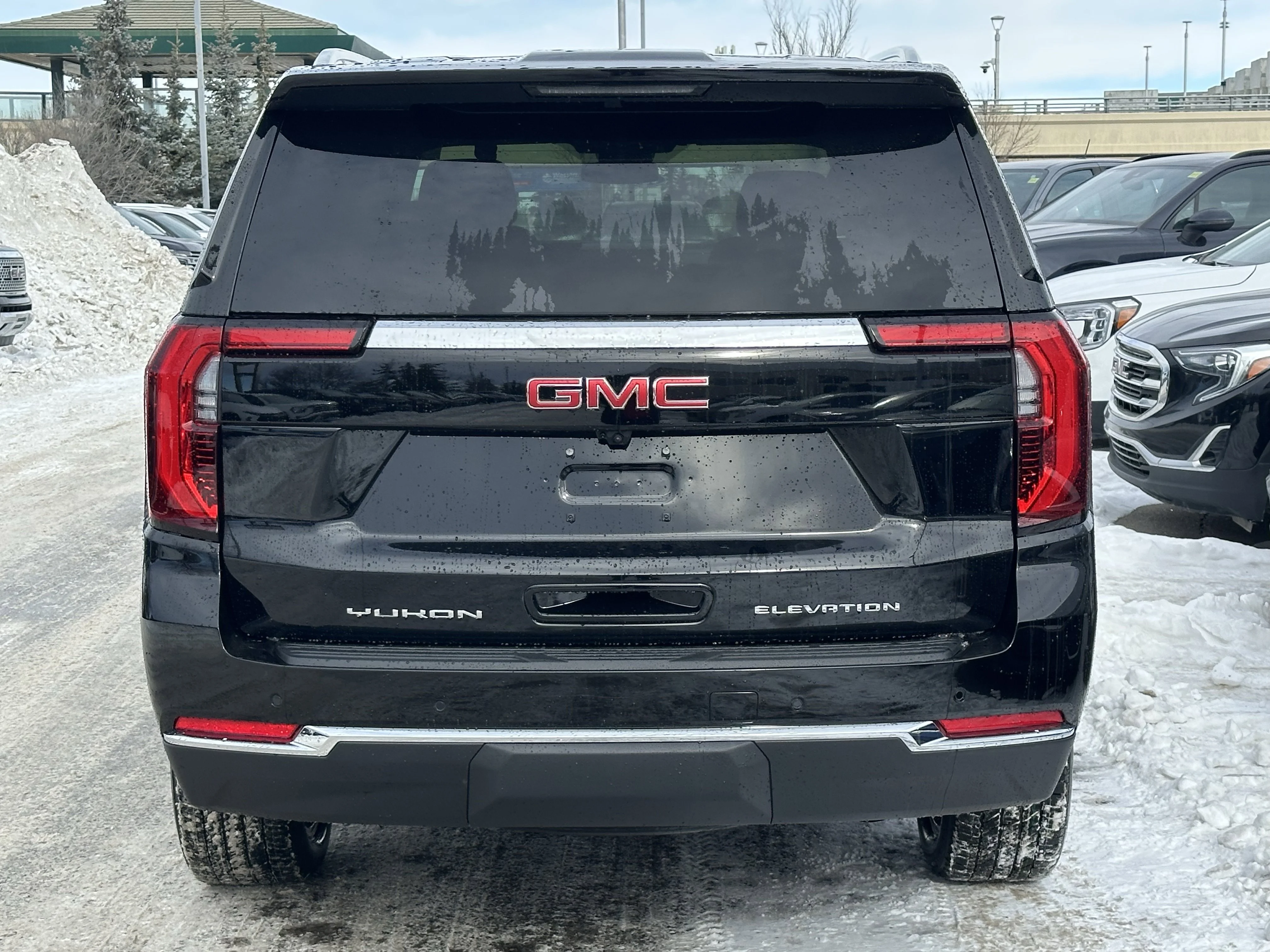 New 2026 Onyx Black GMC Elevation image 5
