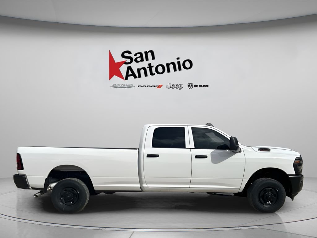 New 2026 Bright White Clearcoat RAM Tradesman image 17