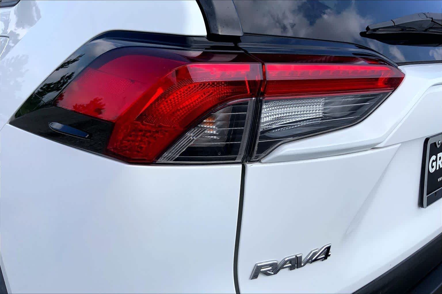Used 2019 Super White Toyota LE image 28