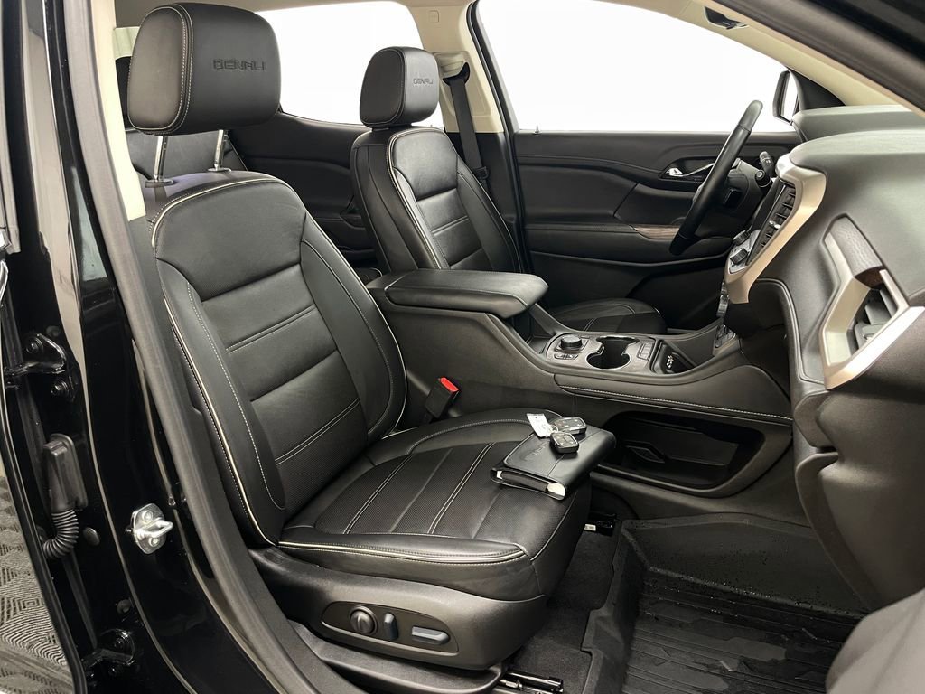 2023 GMC Acadia Denali - Photo 38