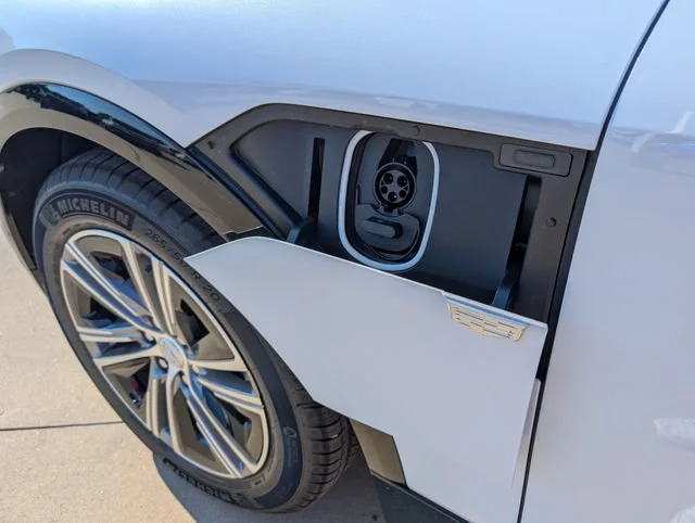 2026 Cadillac LYRIQ Luxury - Photo 37