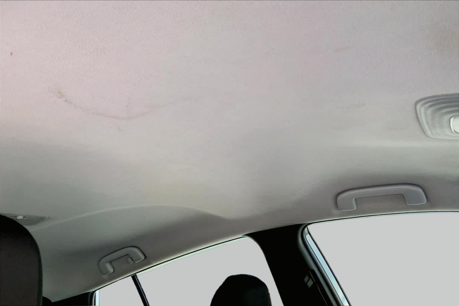 Used 2022 White Toyota LE image 13