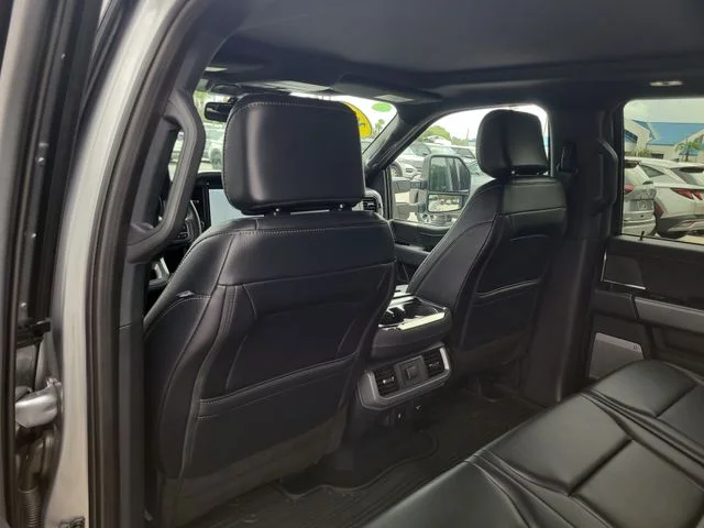 Used 2025 Silver Ford XLT image 12